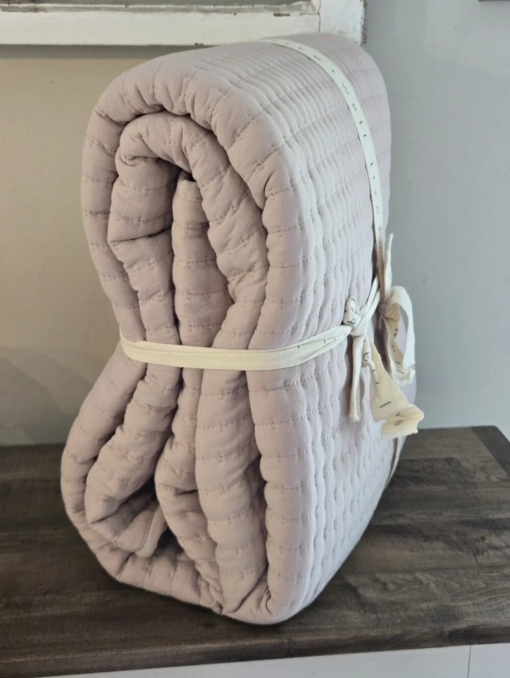 NWT Live + Well Logan Queen Size Quilt 90x90